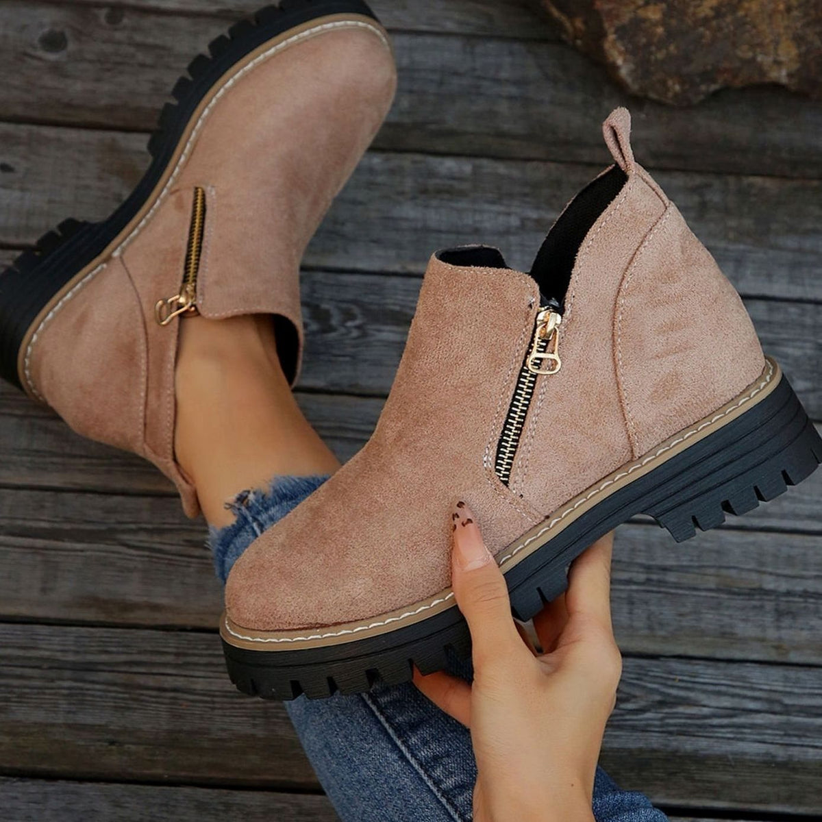 Women's Suede-Look Platform Ankle Boots Side Zipper Chunky Sole - Pink