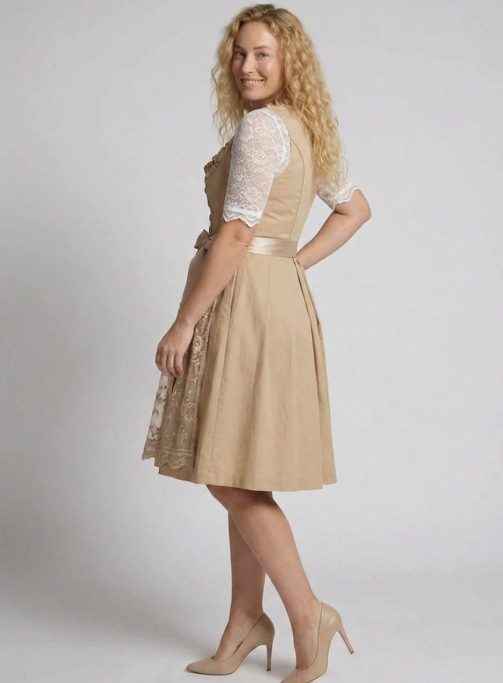 Women's Traditional Lace-Up Knee-Length Dirndl Dress