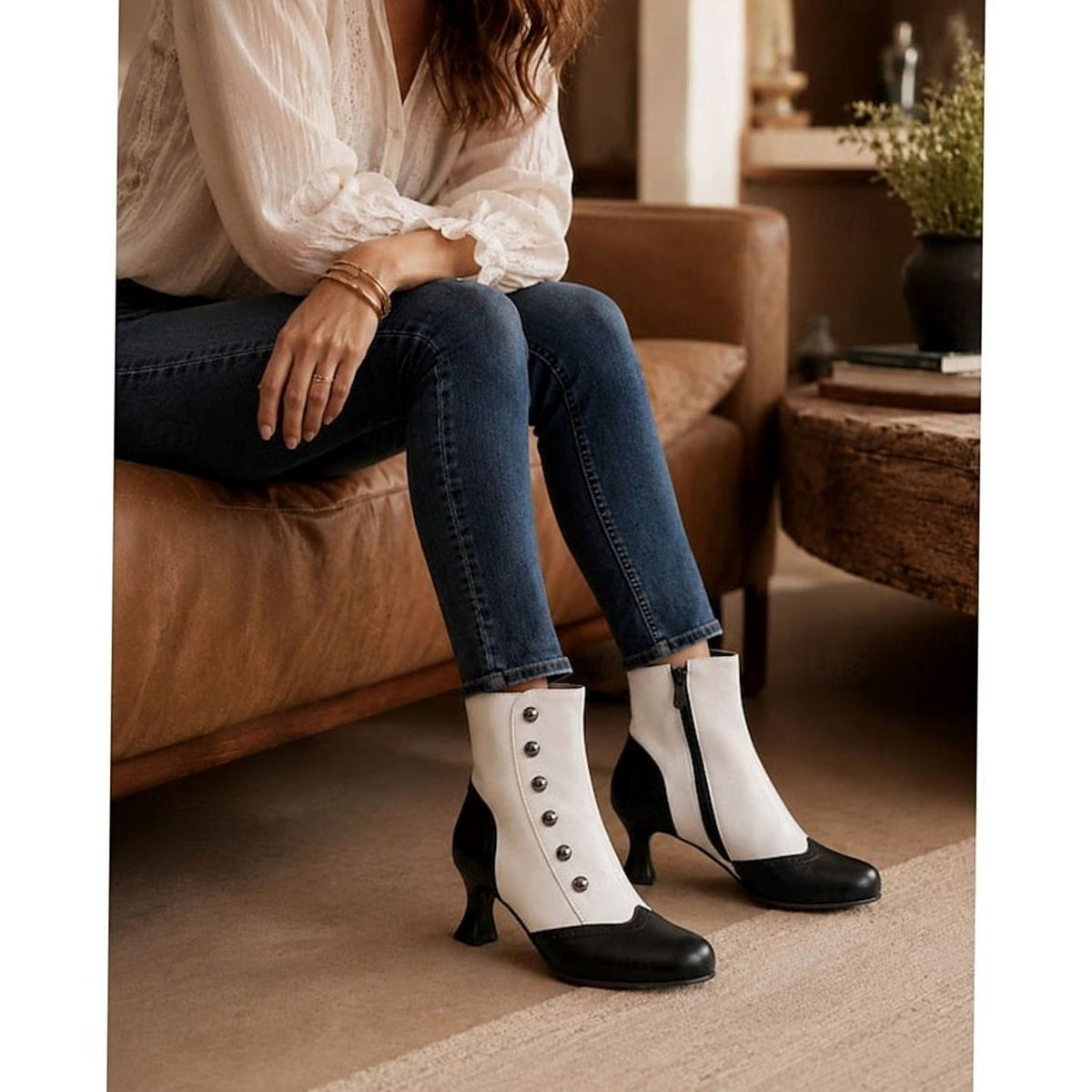 Women's Two-Tone Vintage Buttoned Spool-Heel Ankle Boots