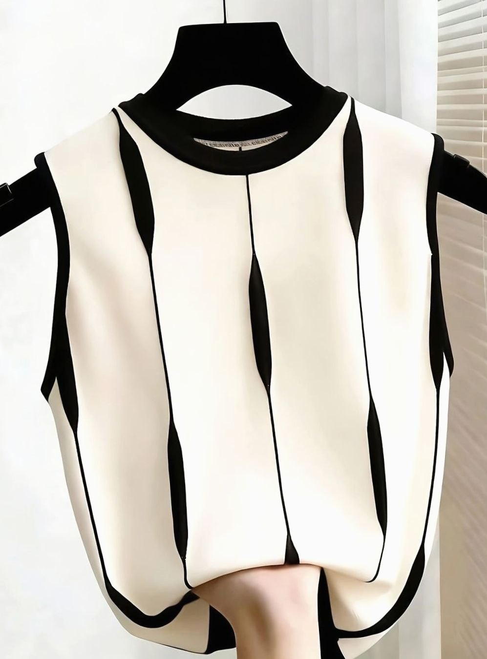 Women's V-Neck Short-Sleeve Tie-Neck Knit Sweater