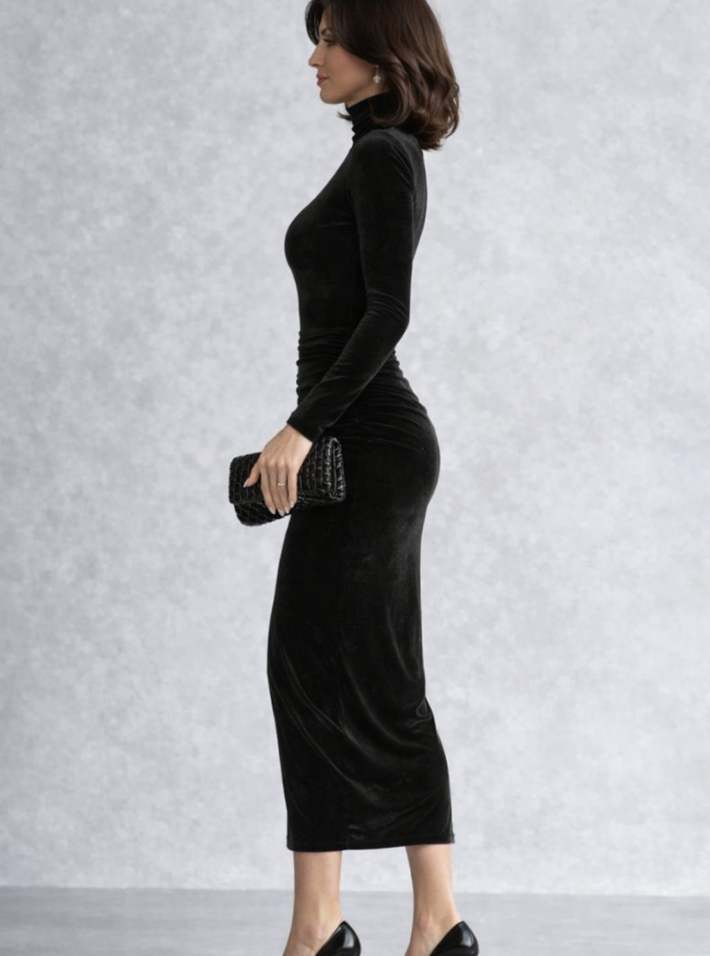 Women's Velvet Ruched Turtleneck Midi Cocktail Dress